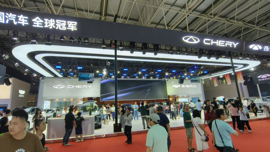 五一车展8.99万起抢2025款艾瑞泽8，狂省3万开启超值购车之旅